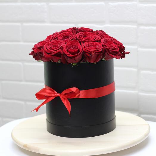 29 rosas rojas en una Caja