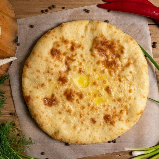 Осетинский пирог с картофелем, грибами и сыром