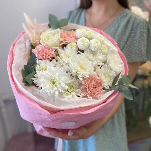 The bouquet is round