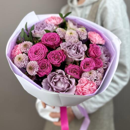 Fuchsia bouquet with roses by Memory Lane