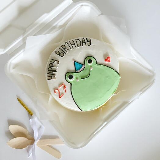 Bento birthday cake with frog