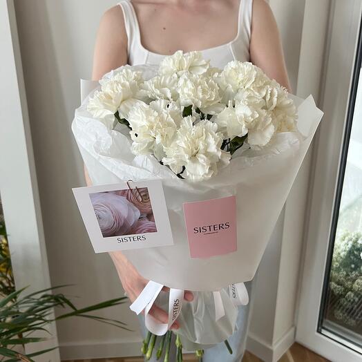 Bouquet of 15 snow-white carnations