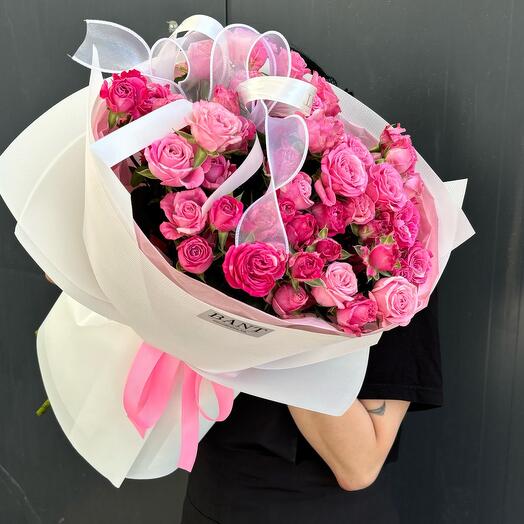 13 кустовых роз