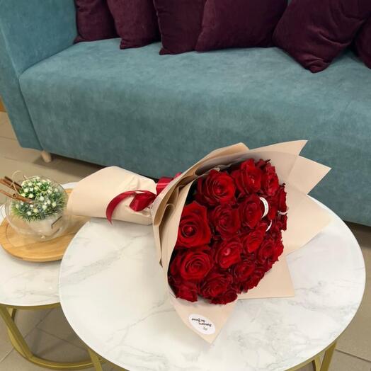 Bouquet of red roses