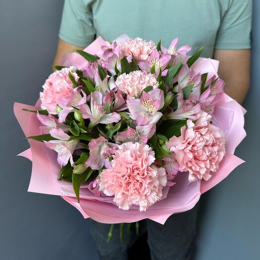 Супер стойкий розовый букет из альстромерии и гвоздик
