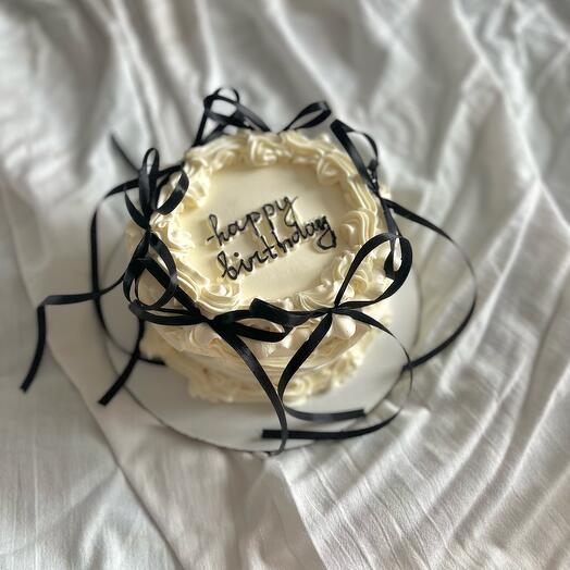 Торт с рюшами в стиле ламбет