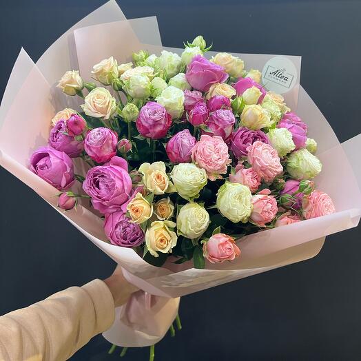 Colorful spray roses