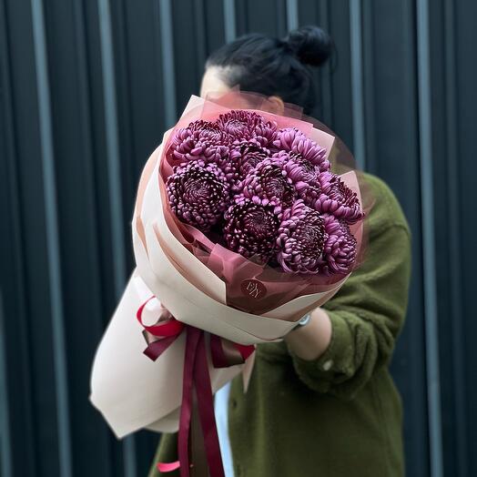 Букет из винных хризантем «Бигуди»
