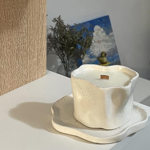 Свеча с ароматом «кориандр и розмарин» ·K8·