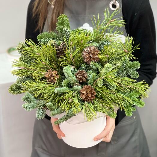 Новогодняя зимняя  композиция на Новый год и Рождество «Праздник»