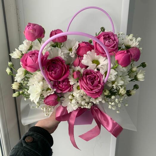 Корзина с цветами