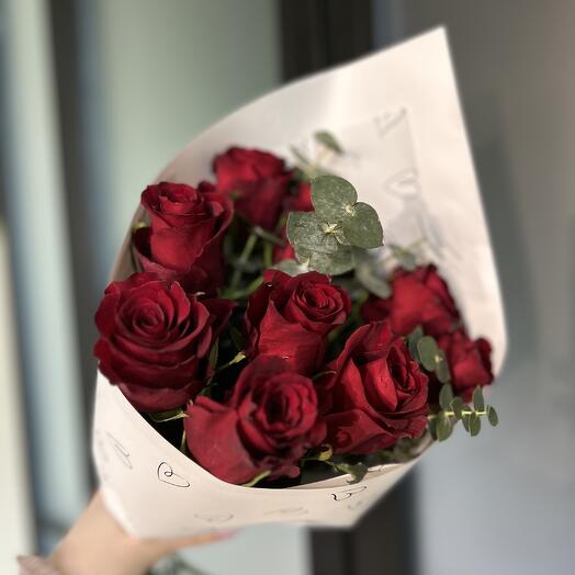 Красная Роза с эвкалиптом, 9 роз