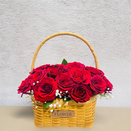 Valentine Basket Arrangement of 20 Red Roses – Elegant and Timeless Gift