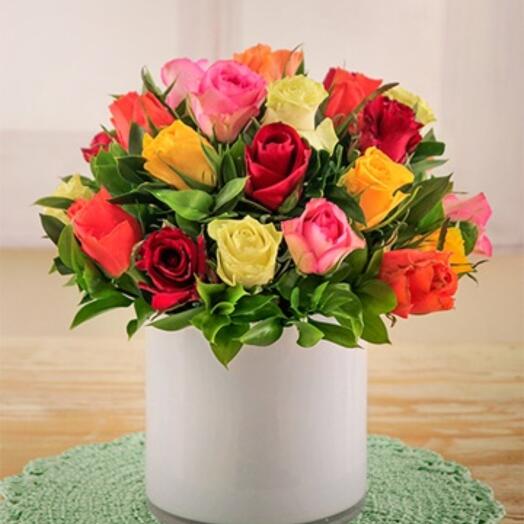 25 Warm Roses in a Box