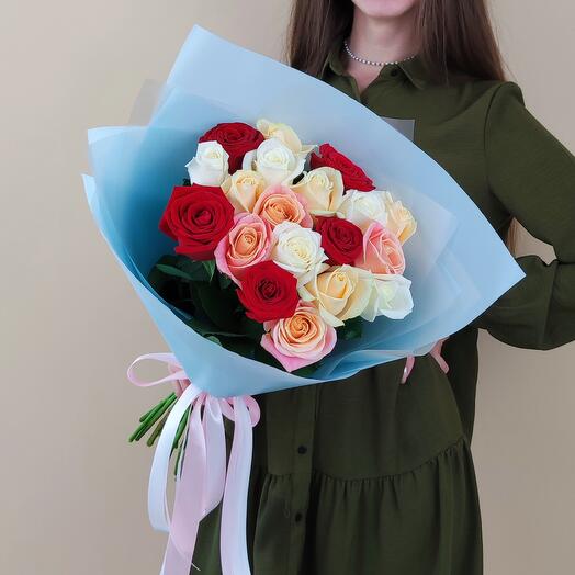 Микс из 19 роз