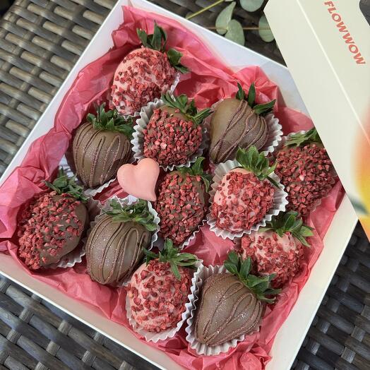 Fresa en chocolate Love is