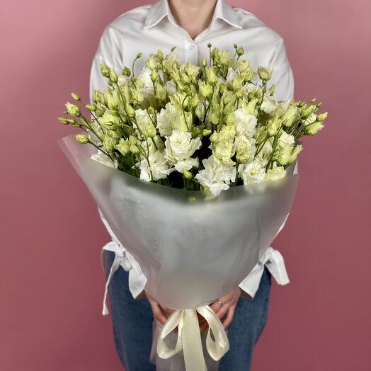 Нежный букет из 25 эустом