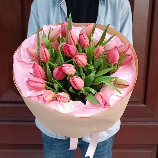 Delicate tulips 25 pieces