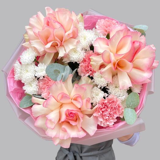 Авторский букет Amore с французскими розами -Bouquet 557-