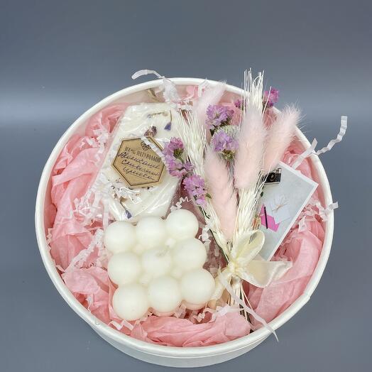 Подарочный набор с сухоцветами и декором для дома