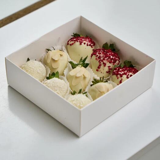 Клубника в шоколаде "Drizaa" 9шт