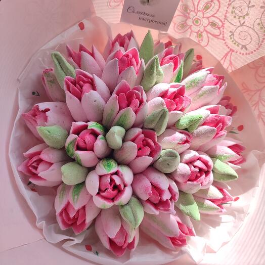 Marshmallow flowers / Bouquet of tulips