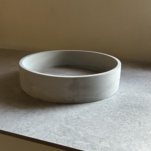 Бетонное кашпо большое