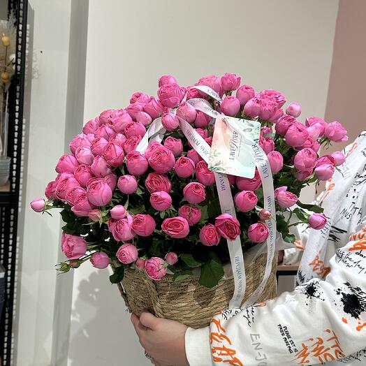 Шикарный пионовидные кустовые розы