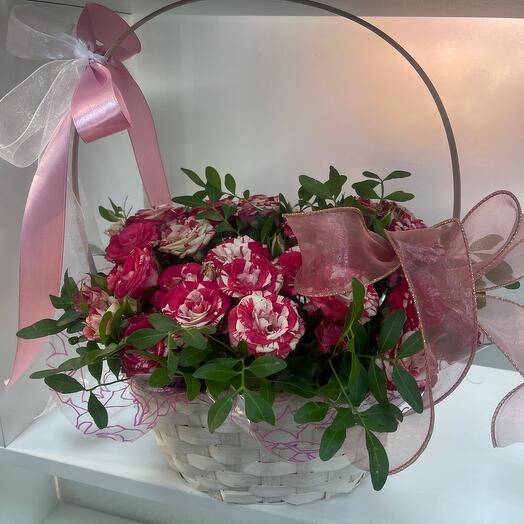 Корзина с цветами