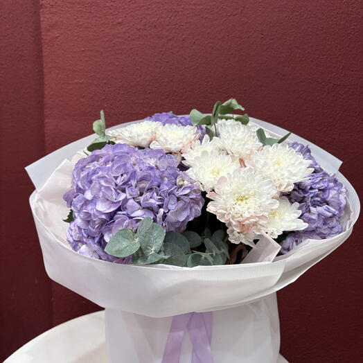 Нежная  пышная  авторская композиция