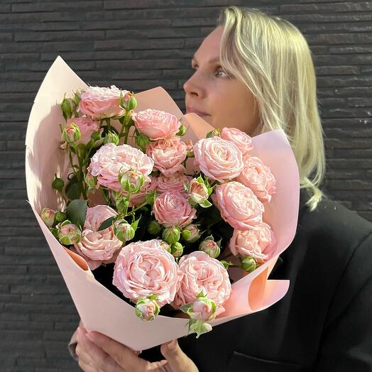 Букет Из кустовой розы 3шт