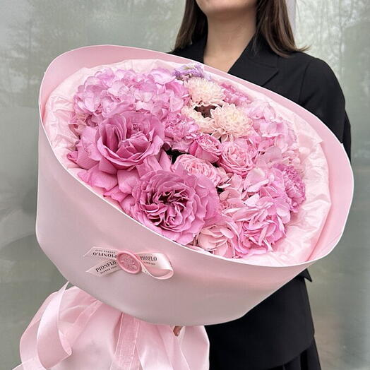 Сладкий букет с ажурными розами