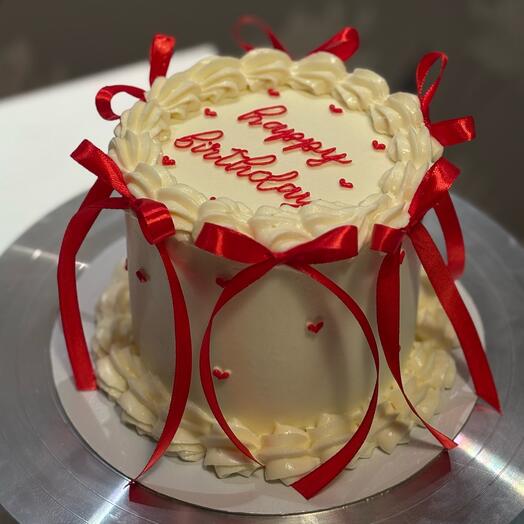 Торт 1 кг на День рождения, фотосессию