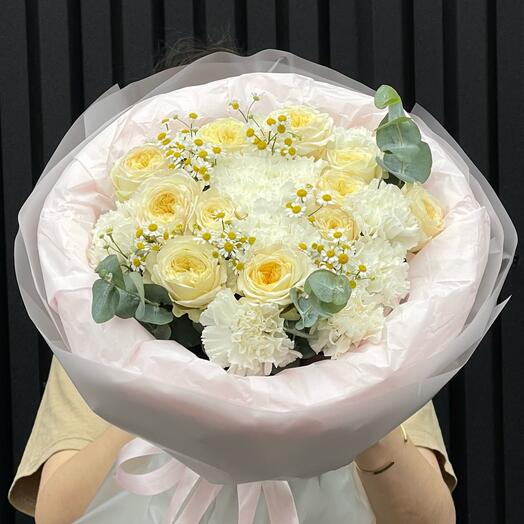 Нежно-желтый букет с ромашками
