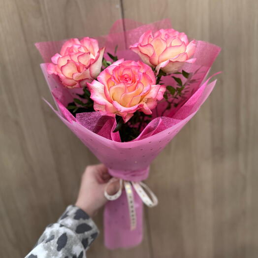 3 французские розы
