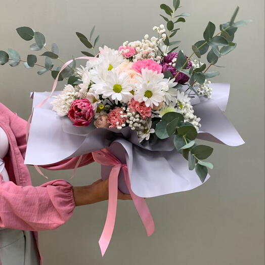 Цветочная композиция в коробке