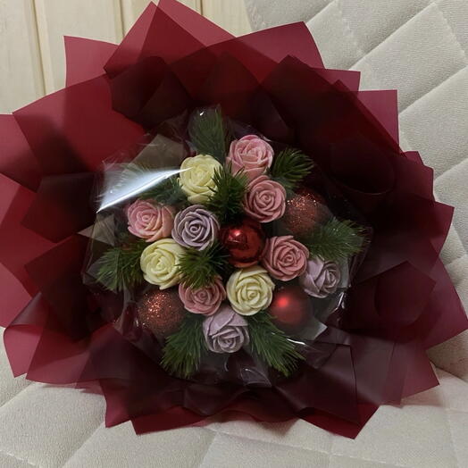 Новогодний букет роз