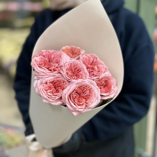 Букет из 7 пионовидных роз