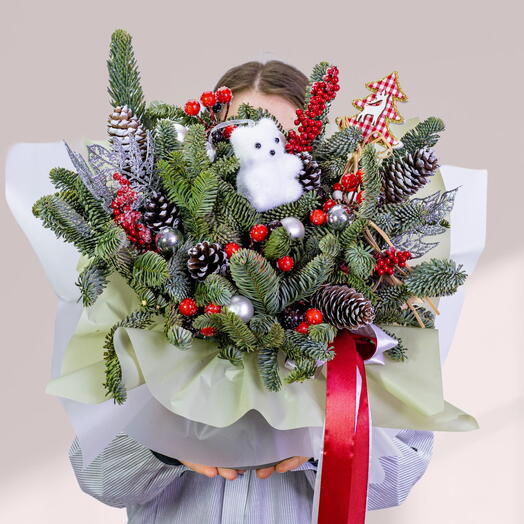 Новогодняя зимняя композиция с шишками и нобилисом. Арт.367