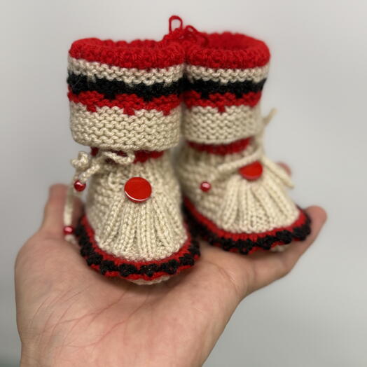 Вязаные пинетки для малышей до года