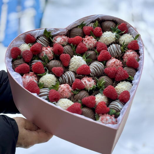 Клубника в шоколаде Малинка
