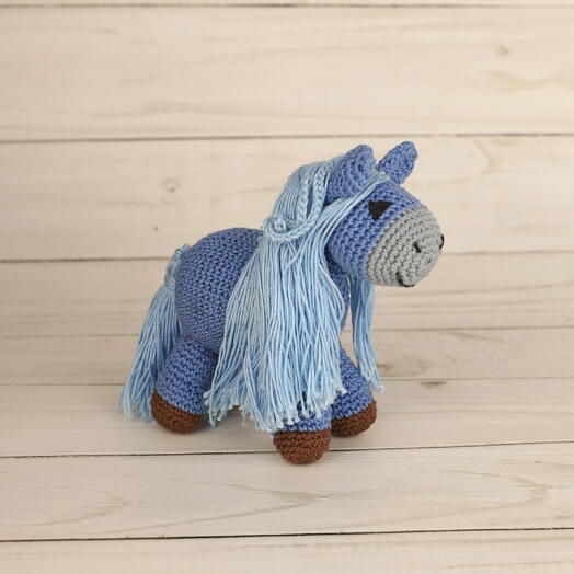 Вязаная погремушка Лошадка, ручная работа
