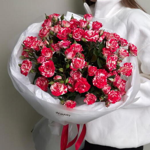 Букет из 9 кустовых роз Фаерворкс