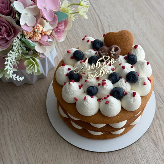 Бенто медовик на  День Валентина