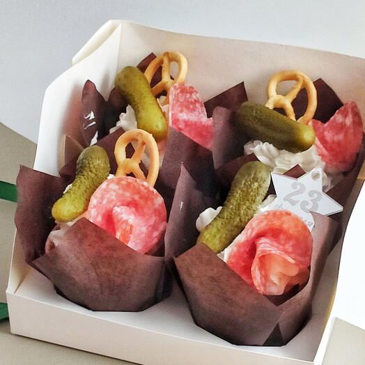 Закусочные капкейки мужчине