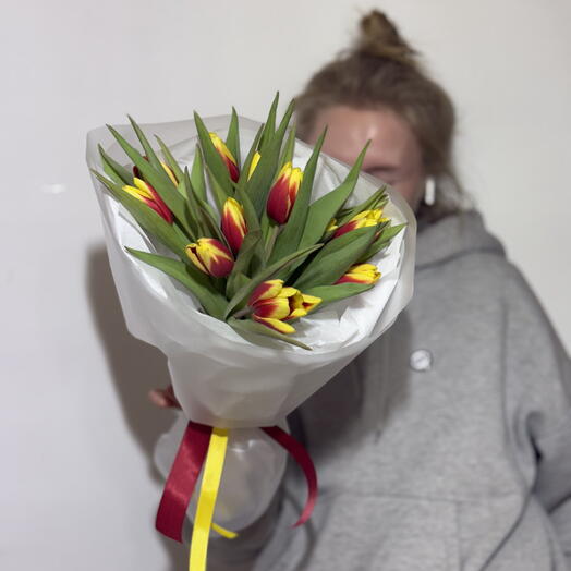 13 тюльпанов