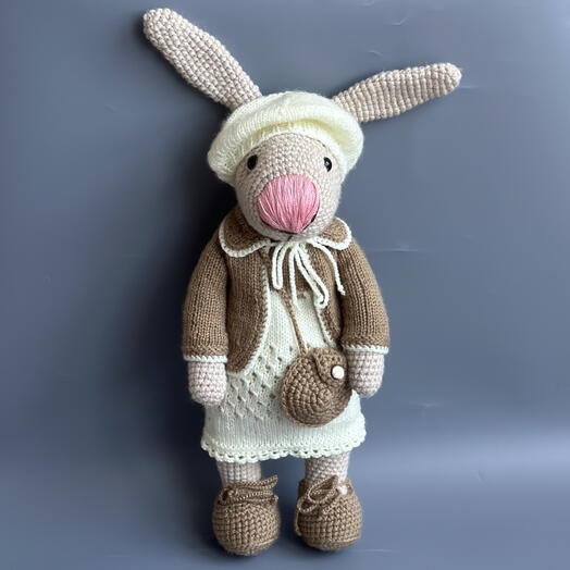 Вязаный кролик ручной работы 🐇