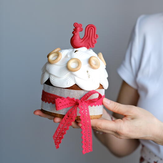 Кулич с начинкой средний