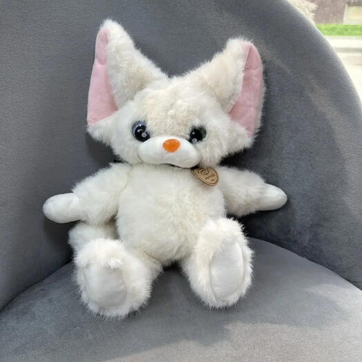 Кошка белая