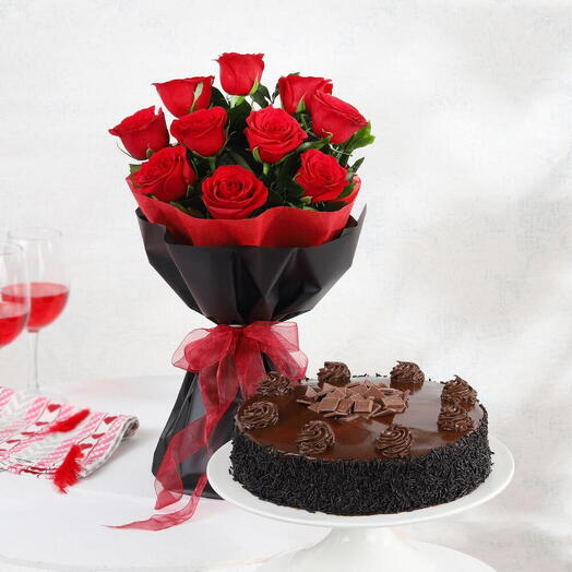 Rose and  Cake Delight